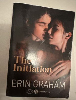 The Initiation rock star brisé, héroïne lumineuse, attraction dangereuse